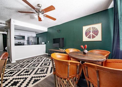 Apartamento Wanderjaunt - Sleek North Austin Apts