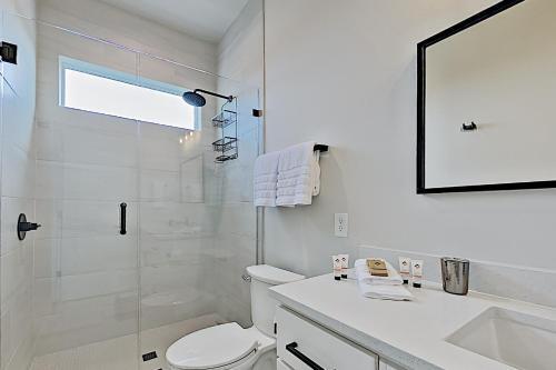 Apartamento Lavish Eastside Retreat With Private Rooftop Deck Condo