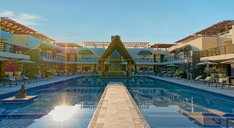 Hotel La Divina By Aldea Thai