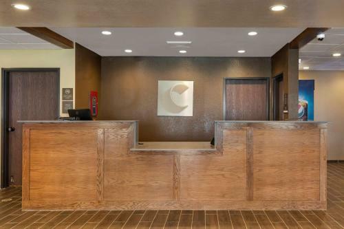 Hotel Comfort Inn & Suites