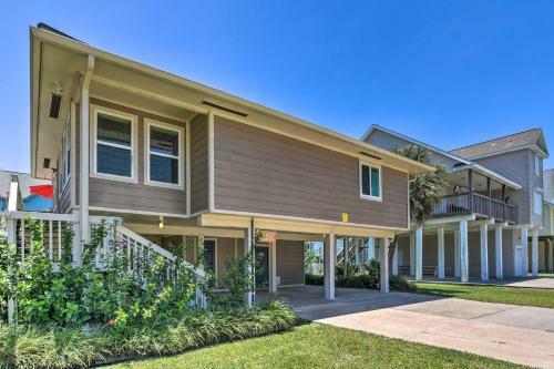 Cozy Galveston Home With Deck - Walk To The Beach!