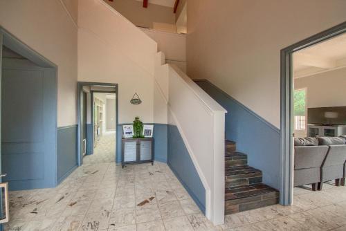 Hill Country Getaway Br 2230b Home