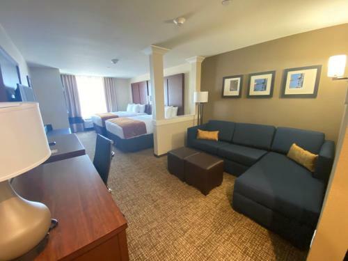 Hotel Comfort Suites Midland West