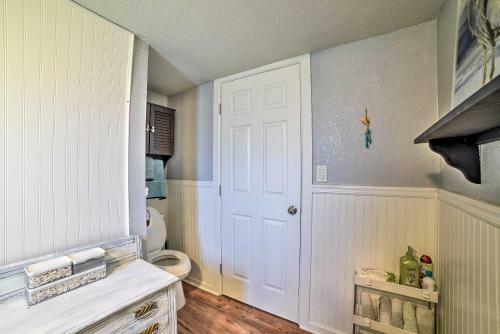 Copano Bay Cottage With Private Dock And Kayaks!
