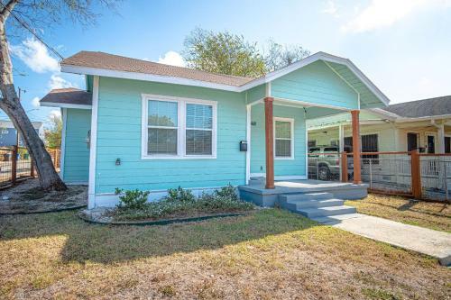 Cozy Remodeled 2br-1ba Near Downtown
