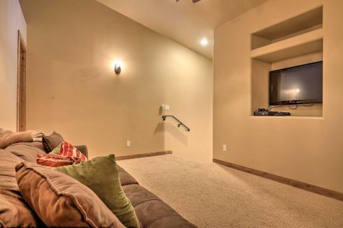 Luxe Townhome With Brian Head Resort Ski Access