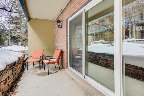 Perfect Studio On Main Street; Sleeps 3