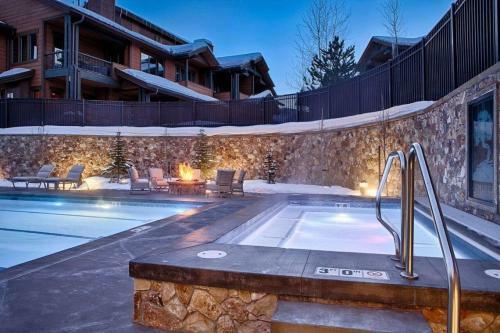 Juniper Landing #108 @ Canyons Village (Townhome)