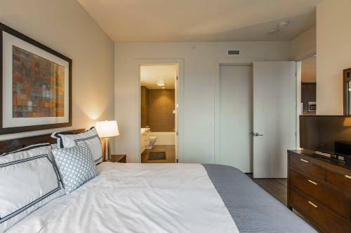 Downtown Seattle Convention Center Apartments