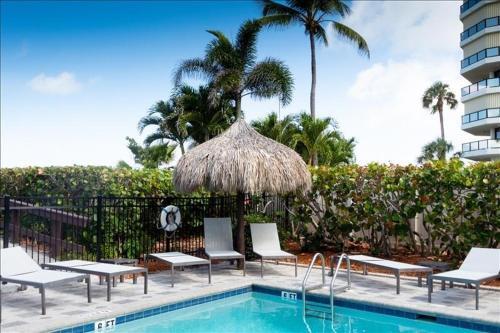 Apartamento Som 813 - Somerset Condo