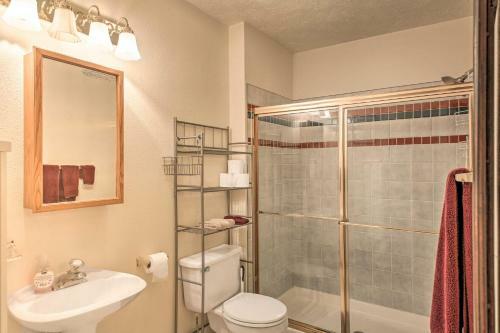 Grand Getaway With Pool And Spa In Spokane Valley