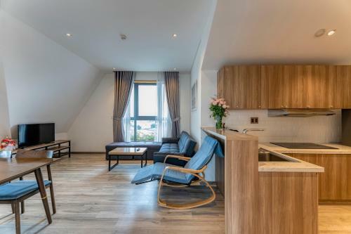 Canary Dalat Hotel