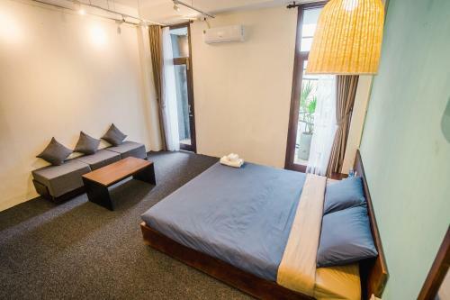 The Garden Hotel & Apartment