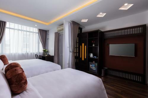 Hanoi Lullaby Hotel And Travel