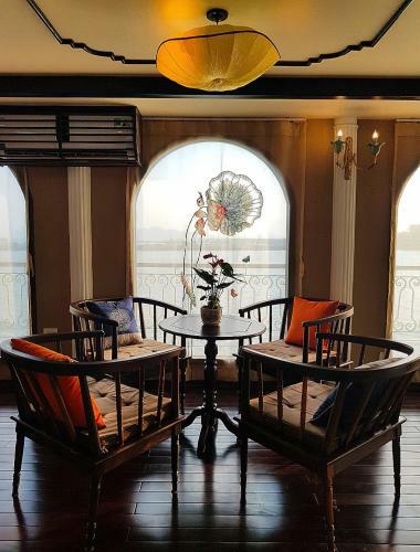 Indochine Cruise