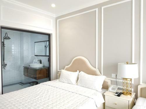 Kh�ch S?n Ng?c Lan H? Long Hotel