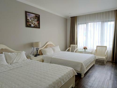 Kh�ch S?n Ng?c Lan H? Long Hotel