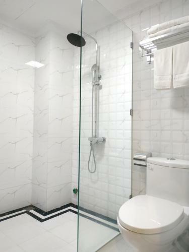 Kh�ch S?n Ng?c Lan H? Long Hotel