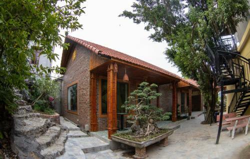 Trang An Mountainside Homestay