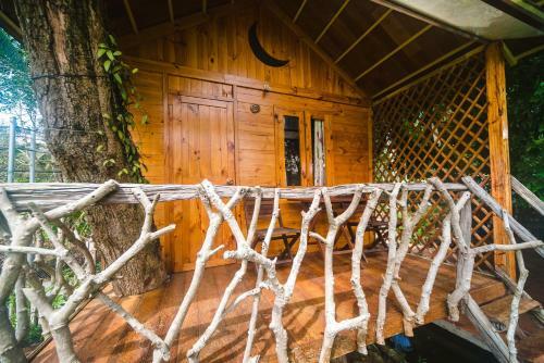 Hostal Phu Quoc Sen Lodge Bungalow Village