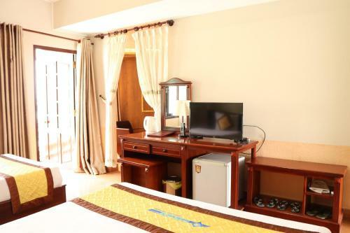 Hotel Kh�ch S?n C?u Long