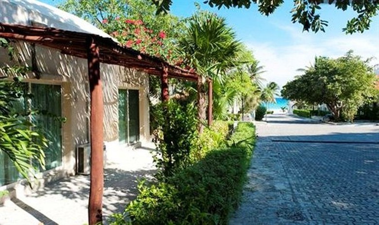 Xaguar Minutes To The Beach
