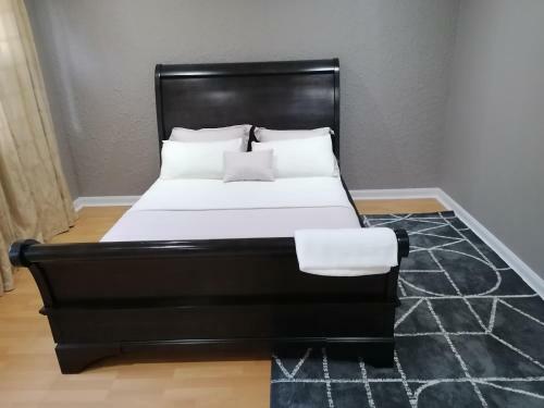 Hostal More-inn Guest House