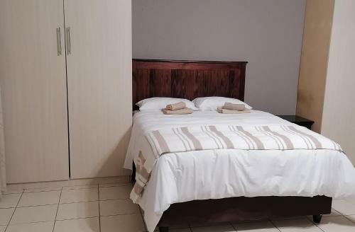 Hostal Moy Invest Holdings Mahlale