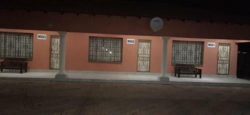 Hostal Moy Invest Holdings Mahlale