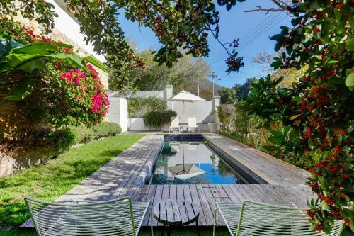 Victorian Manor Apartment Near de Waal Park