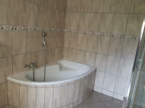 Hostal Matina Guest House