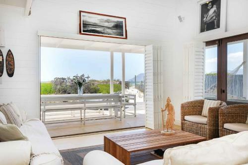 Bungalow Beach Villa