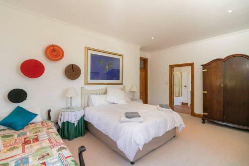 Villa Knysna Tuscan Hideaway- Ef1
