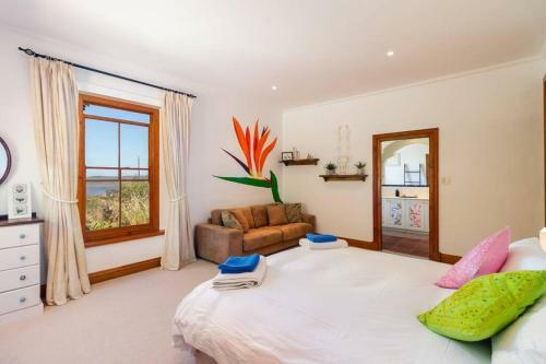 Villa Knysna Tuscan Hideaway- Ef1