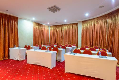 Equestrian Royal Hotel Boutique & Spa