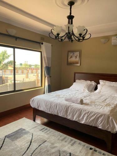 3 Bedrooms In An Apartment In Mass Media