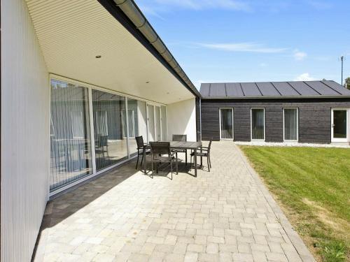Three-bedroom Holiday Home In Oksb�l 33