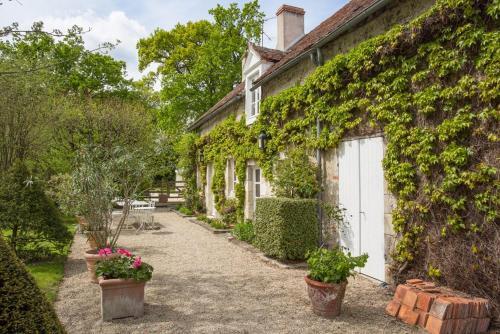 Vaumambert Villa Sleeps 6 Pool Wifi