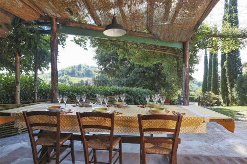 Castagnori Villa Sleeps 8 Wifi
