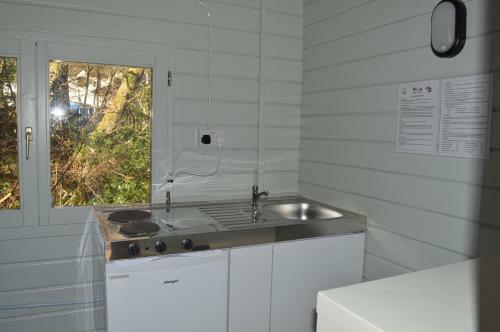 Macdonald Cabins