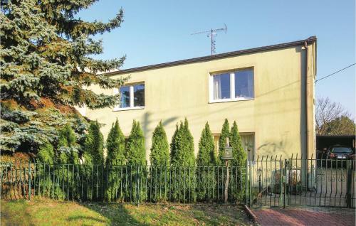 Four-bedroom Holiday Home In Puszczykowo