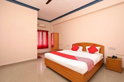 Hotel Oyo 24210 Yashas Residency