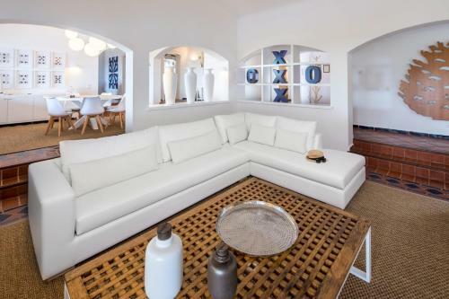 Malhadais Villa Sleeps 14 Pool Air Con Wifi