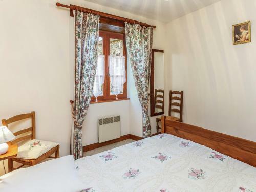 Charming Holiday Home In Prats-du-perigord With Pool