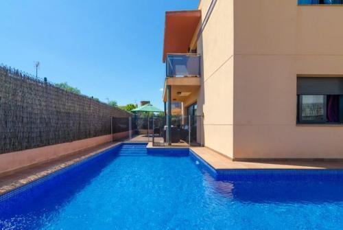 Blanes Villa Sleeps 8 Pool Air Con Wifi