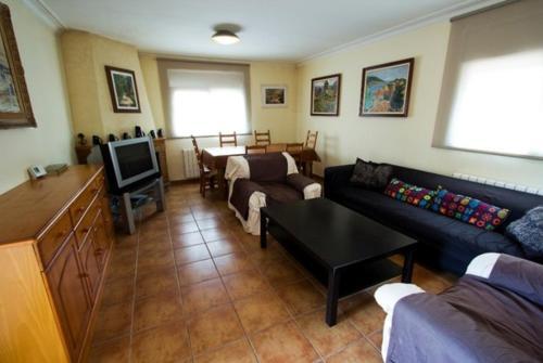 Les Cabanyes Villa Sleeps 8 Pool Wifi