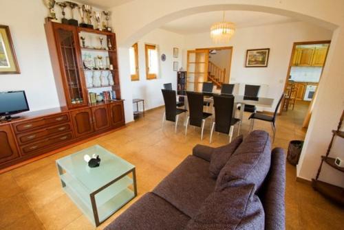Les Cabanyes Villa Sleeps 8 Pool Wifi