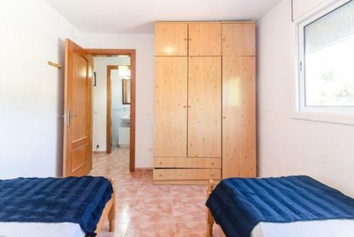 Caules Villa Sleeps 6 Pool