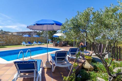 Caules Villa Sleeps 10 Pool Wifi