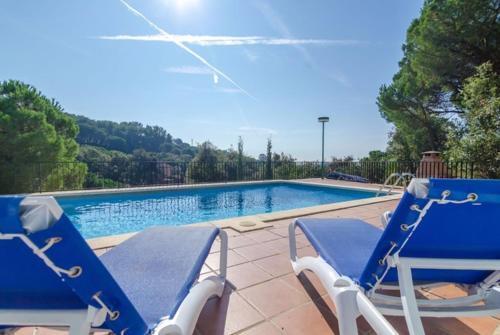 Lloret de Mar Villa Sleeps 6 Pool Wifi
